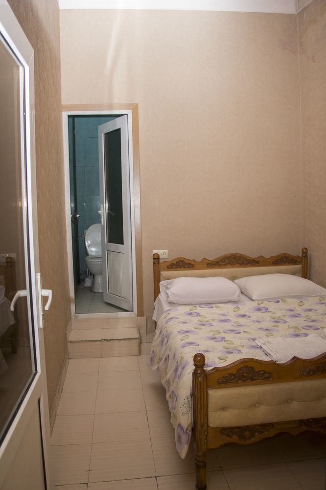 Aratta Hotel Argavand Exterior photo